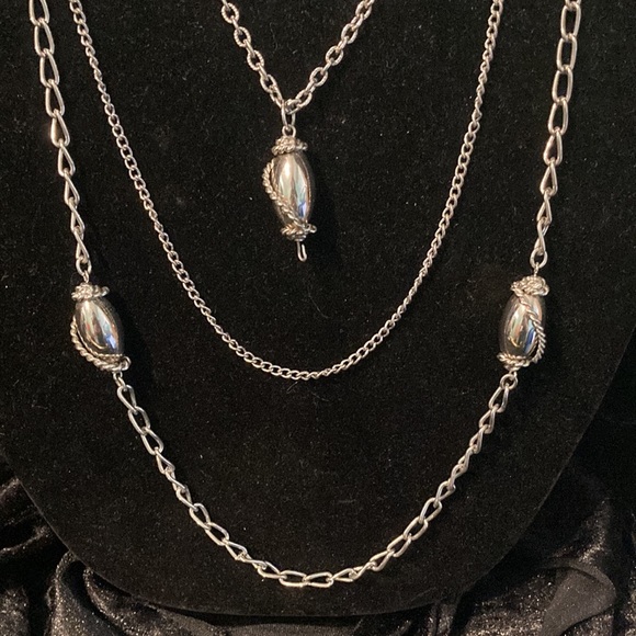 Celebrity Necklace and Rhinestone Earrings - Picture 2 of 8